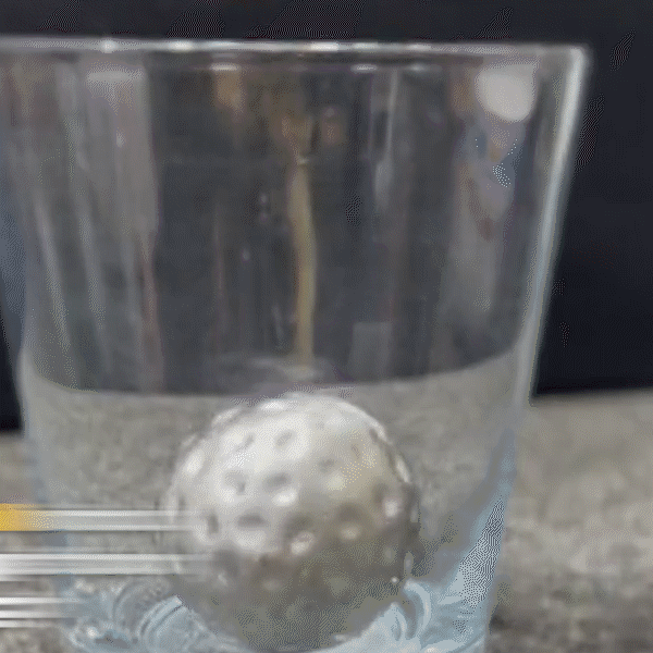 Chill drinks with Frosty Golf Balls